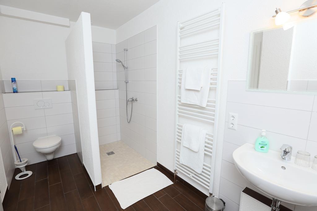 Hotel Zur Linde Hechthausen Bagian luar foto
